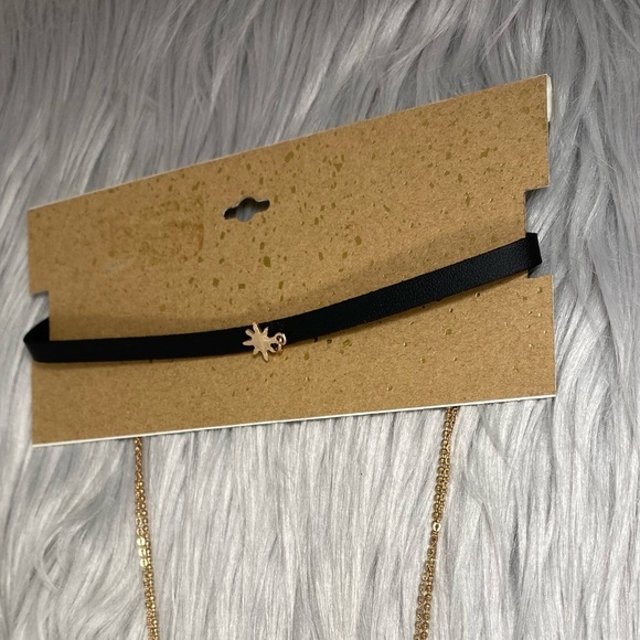 🆕 Black and Gold Three Necklace Set - Picture 3 of 4